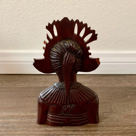 Vintage Miniature Curved Wooden Bust Women - Picture 7 of 10